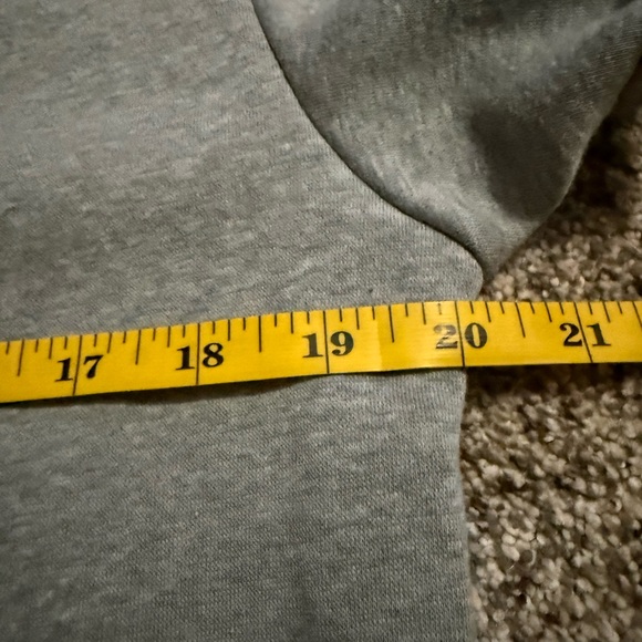 Alida Gray Women's short sleeve crewneck Sweatshirt gray XS - Picture 8 of 9